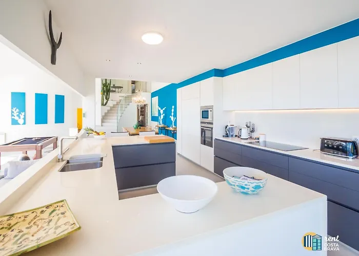 Villa Azalia En Mas Nou Platja D'Aro * プラヤ・デアロ